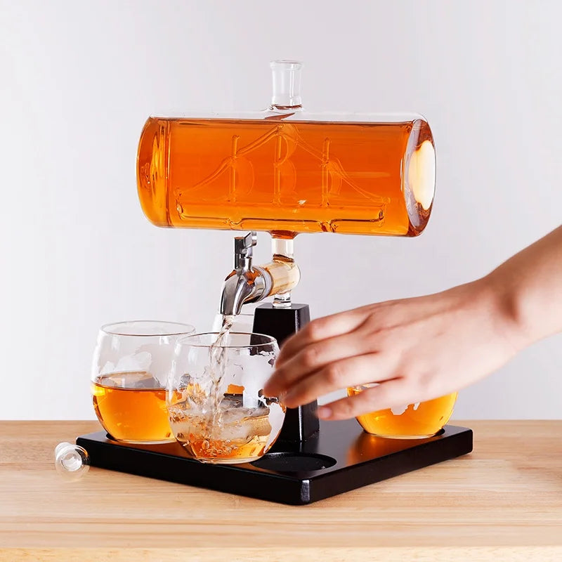 1100ml Wine Specialist Boat Decanter Set with 4 Globe Cup Drink Dispensers for Wine Whiskey Decanter