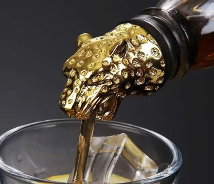 Animal Head Wine Pourer – Elegant Drip-Free Wine Bottle Spout